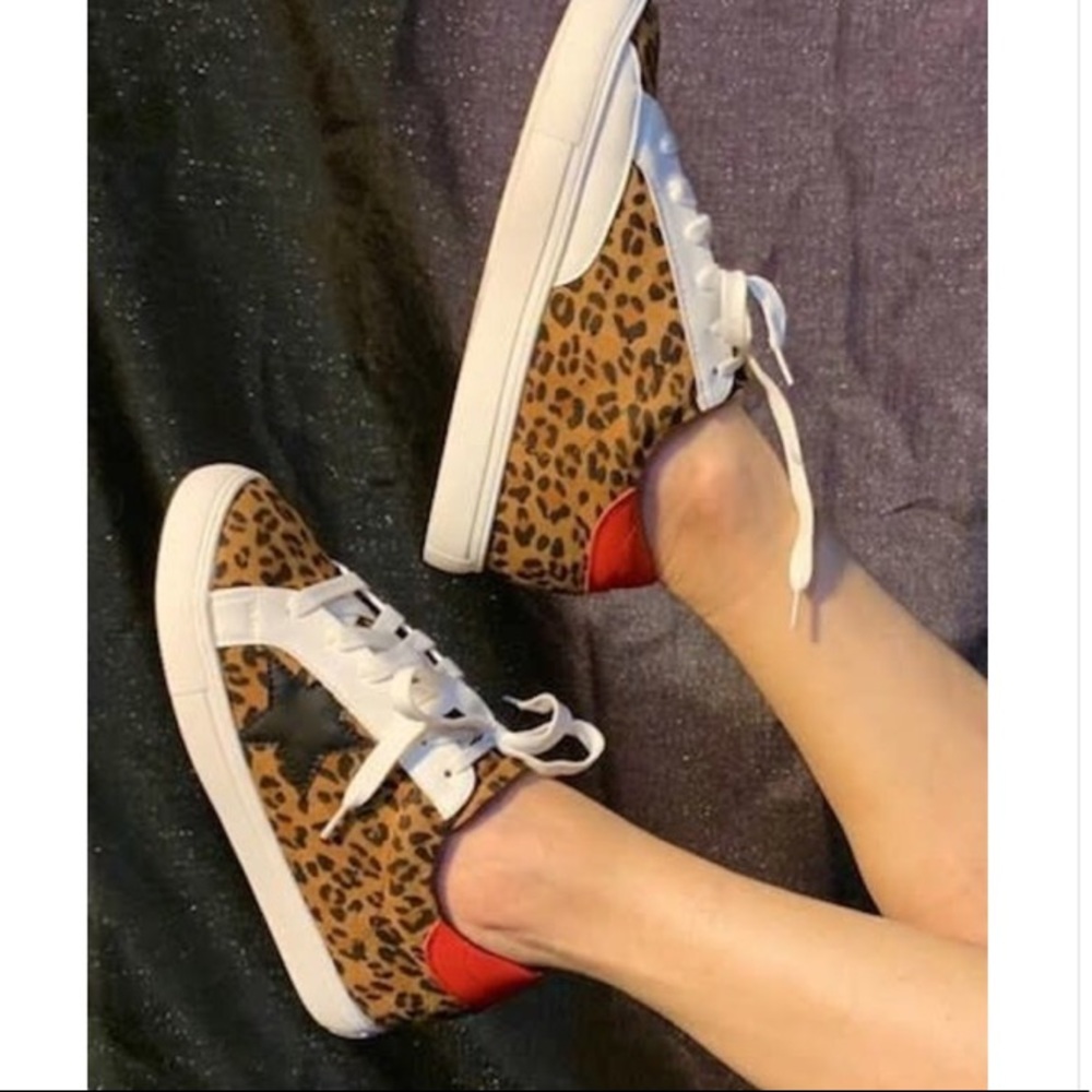Leopard star sneakers